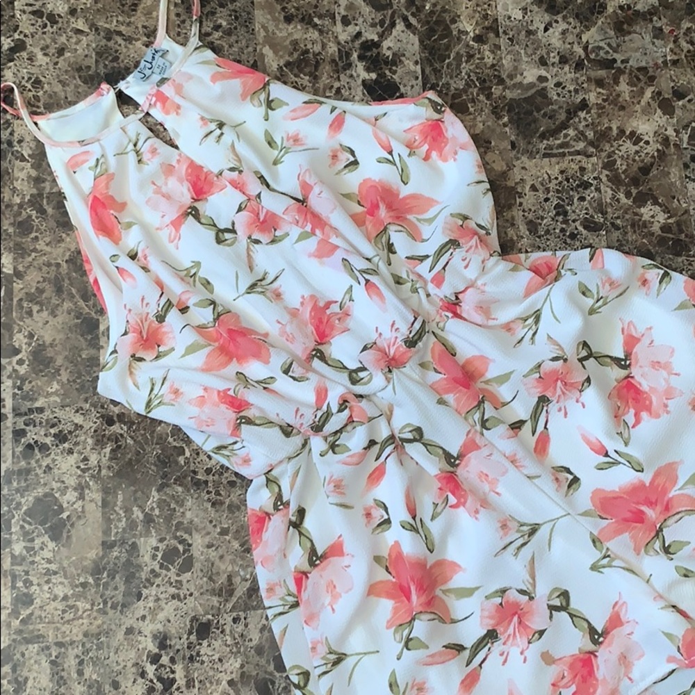 Romper - Picture 2 of 3